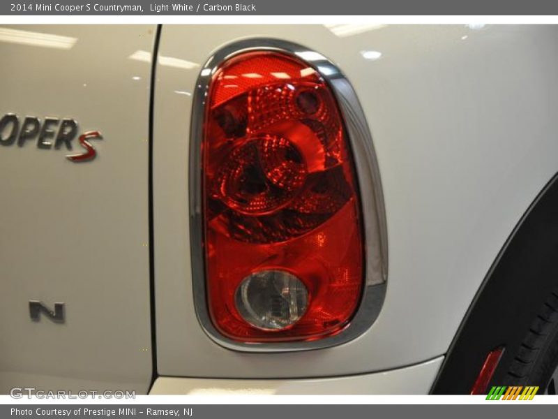 Light White / Carbon Black 2014 Mini Cooper S Countryman