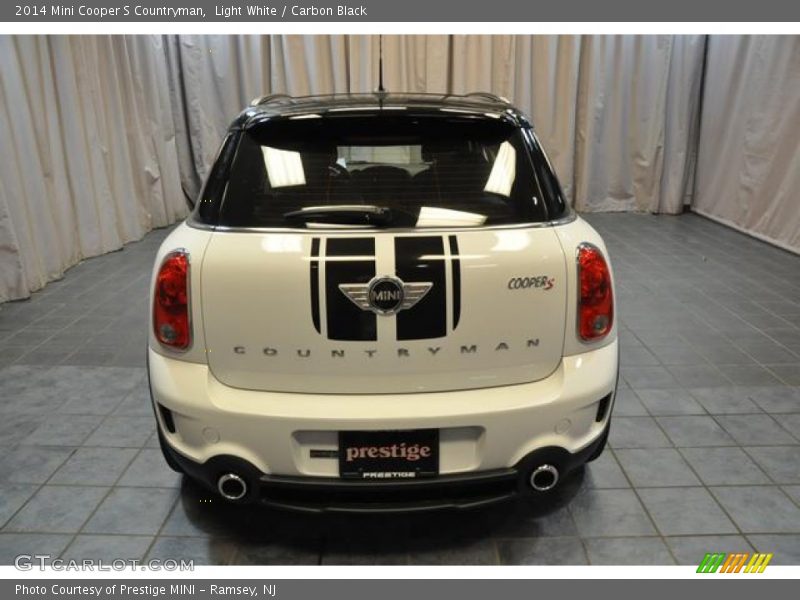 Light White / Carbon Black 2014 Mini Cooper S Countryman