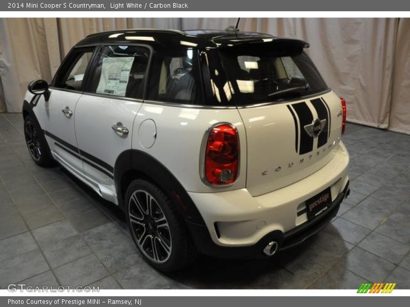 Light White / Carbon Black 2014 Mini Cooper S Countryman
