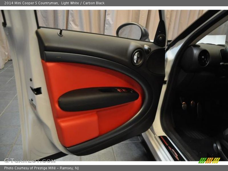 Light White / Carbon Black 2014 Mini Cooper S Countryman