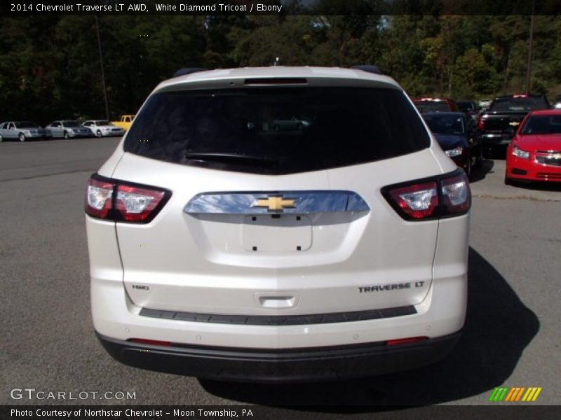 White Diamond Tricoat / Ebony 2014 Chevrolet Traverse LT AWD