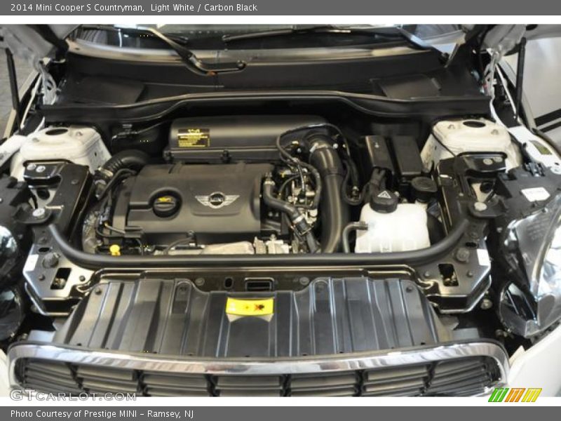 Light White / Carbon Black 2014 Mini Cooper S Countryman