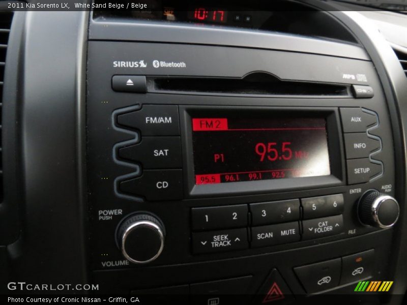 White Sand Beige / Beige 2011 Kia Sorento LX