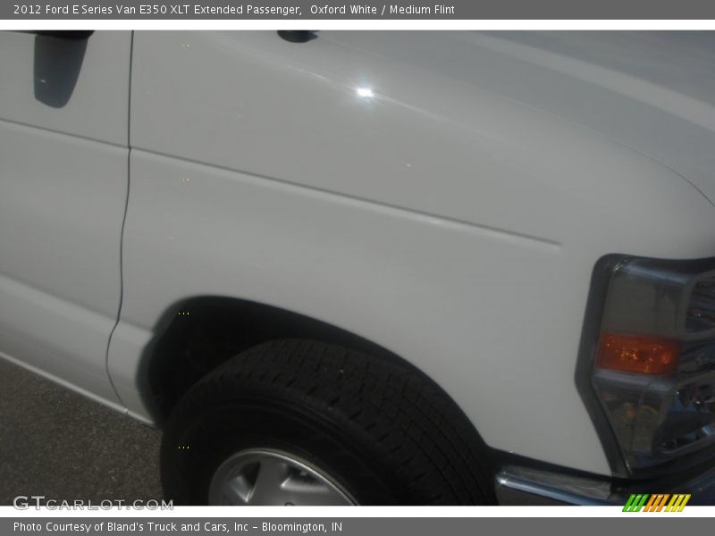 Oxford White / Medium Flint 2012 Ford E Series Van E350 XLT Extended Passenger