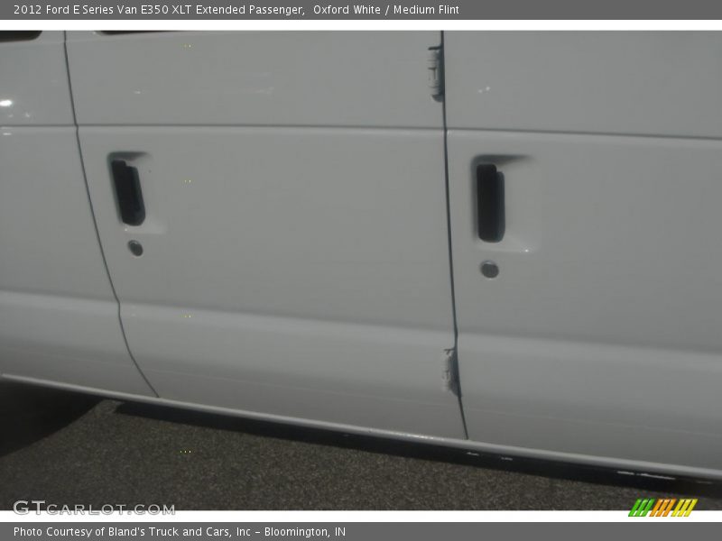 Oxford White / Medium Flint 2012 Ford E Series Van E350 XLT Extended Passenger