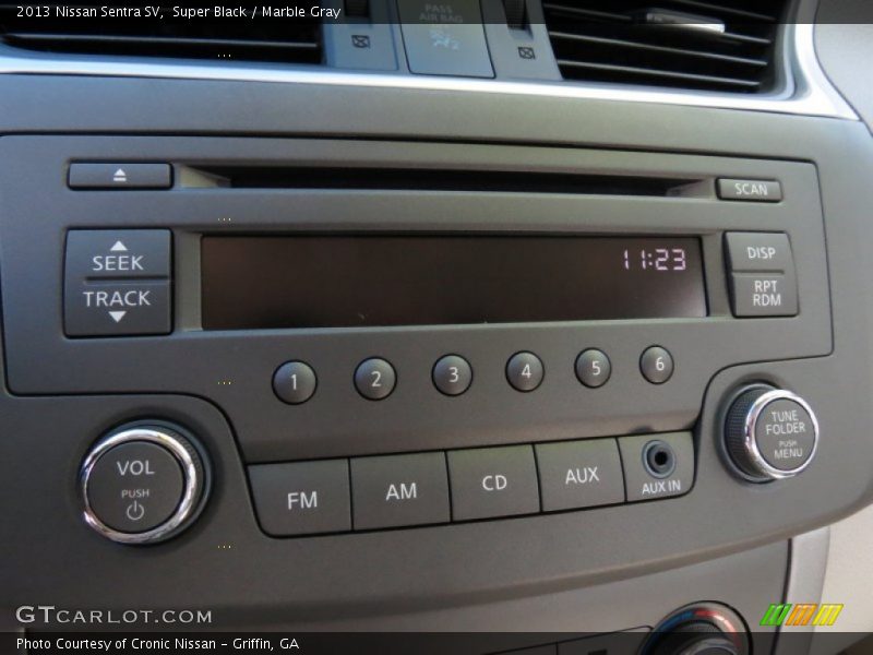 Super Black / Marble Gray 2013 Nissan Sentra SV