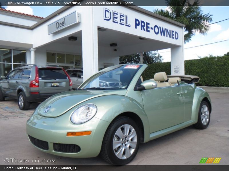 Gecko Green Metallic / Cream 2009 Volkswagen New Beetle 2.5 Convertible