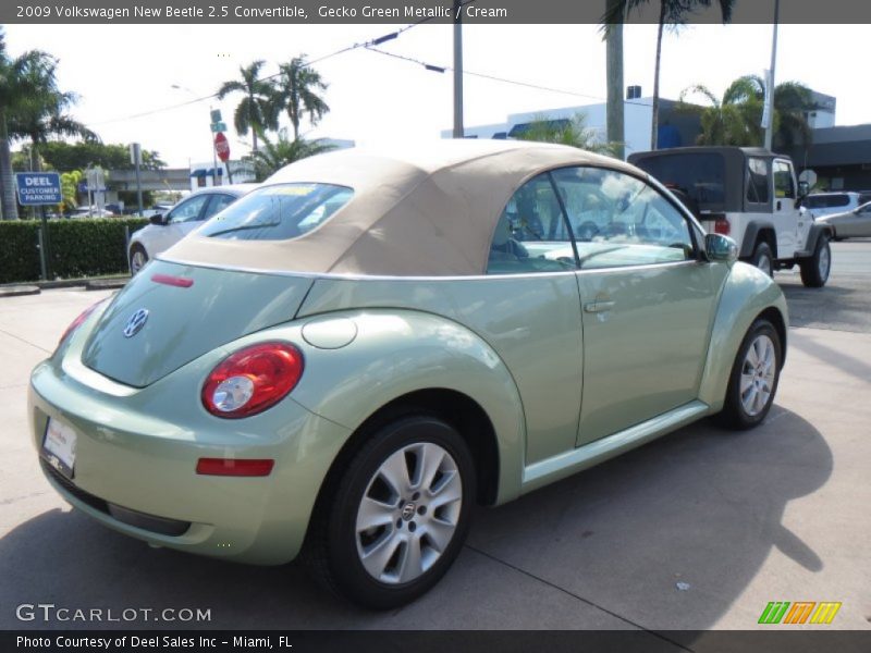 Gecko Green Metallic / Cream 2009 Volkswagen New Beetle 2.5 Convertible