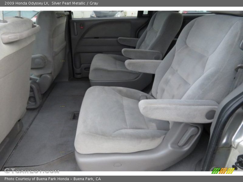 Silver Pearl Metallic / Gray 2009 Honda Odyssey LX