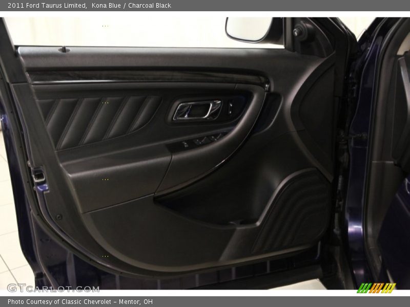 Door Panel of 2011 Taurus Limited