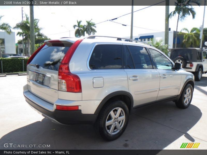 Silver Metallic / Off Black 2008 Volvo XC90 3.2