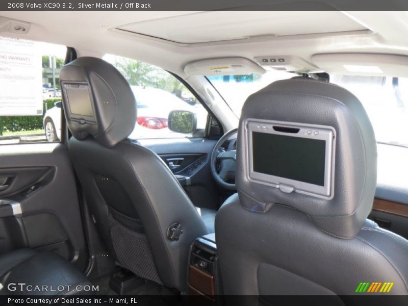 Silver Metallic / Off Black 2008 Volvo XC90 3.2