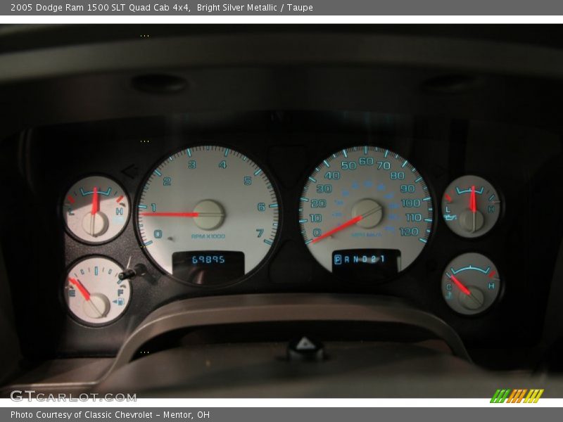 Bright Silver Metallic / Taupe 2005 Dodge Ram 1500 SLT Quad Cab 4x4