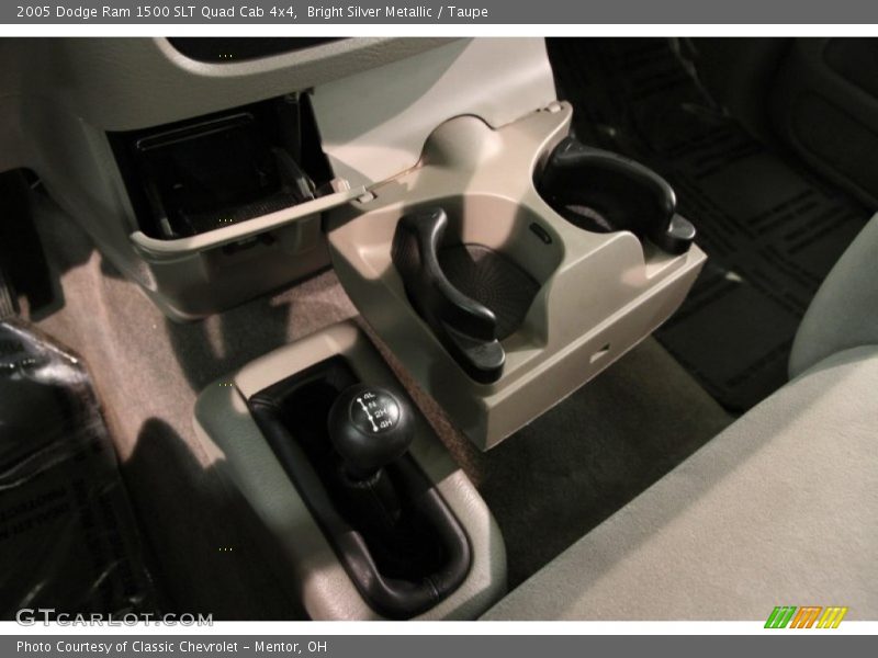 Bright Silver Metallic / Taupe 2005 Dodge Ram 1500 SLT Quad Cab 4x4