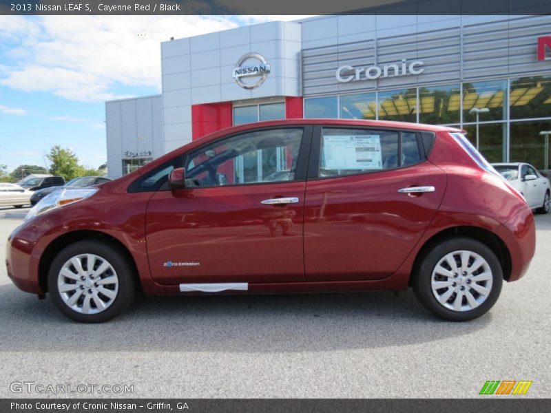 Cayenne Red / Black 2013 Nissan LEAF S