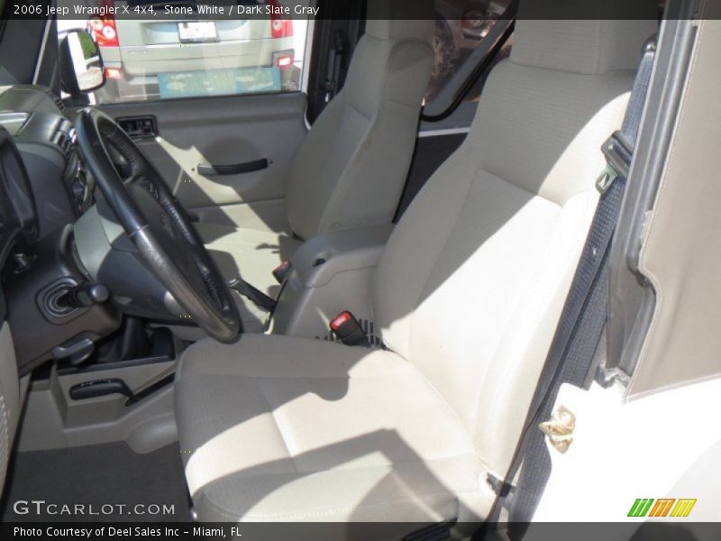 Stone White / Dark Slate Gray 2006 Jeep Wrangler X 4x4