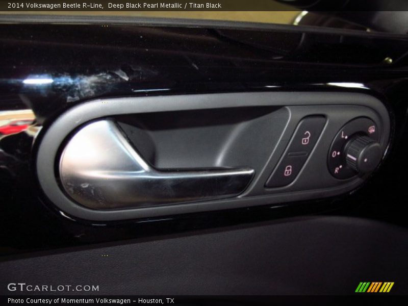 Deep Black Pearl Metallic / Titan Black 2014 Volkswagen Beetle R-Line
