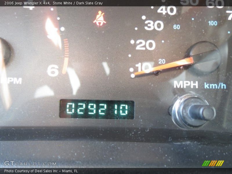 Stone White / Dark Slate Gray 2006 Jeep Wrangler X 4x4