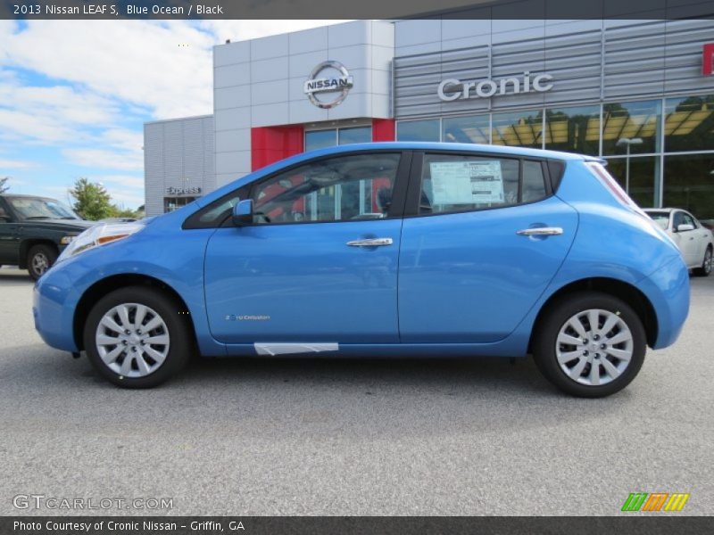 Blue Ocean / Black 2013 Nissan LEAF S