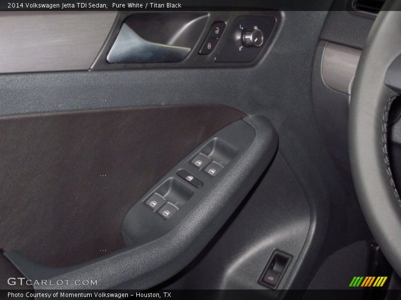 Pure White / Titan Black 2014 Volkswagen Jetta TDI Sedan