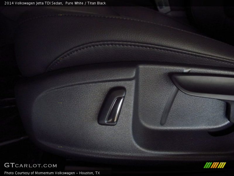 Pure White / Titan Black 2014 Volkswagen Jetta TDI Sedan