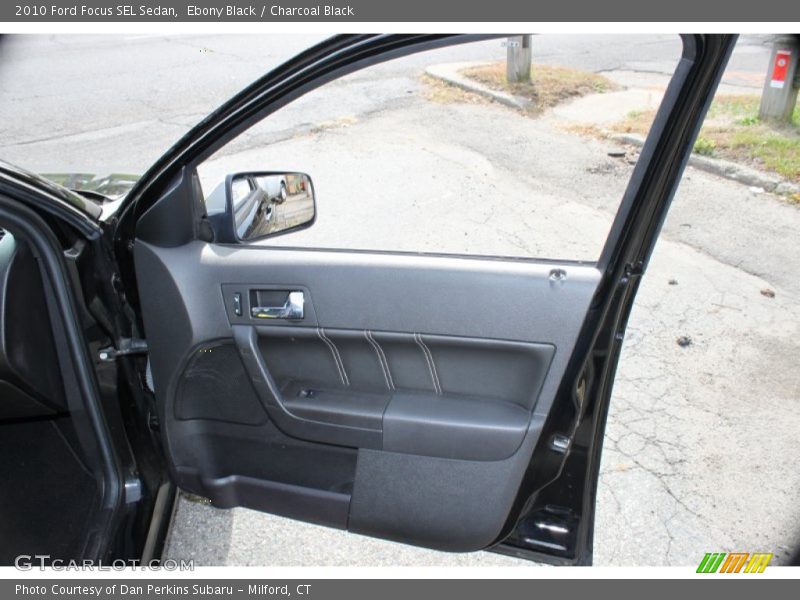 Ebony Black / Charcoal Black 2010 Ford Focus SEL Sedan