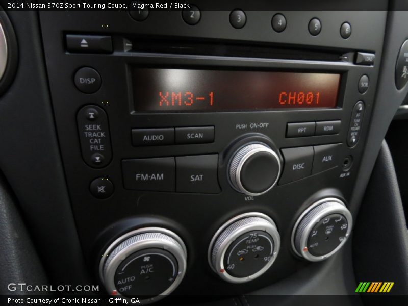 Controls of 2014 370Z Sport Touring Coupe