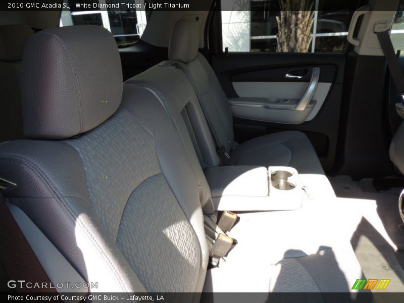 White Diamond Tricoat / Light Titanium 2010 GMC Acadia SL