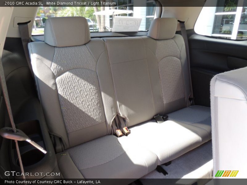 White Diamond Tricoat / Light Titanium 2010 GMC Acadia SL