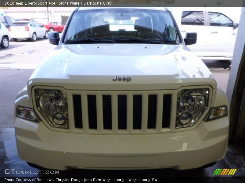 Stone White / Dark Slate Gray 2010 Jeep Liberty Sport 4x4