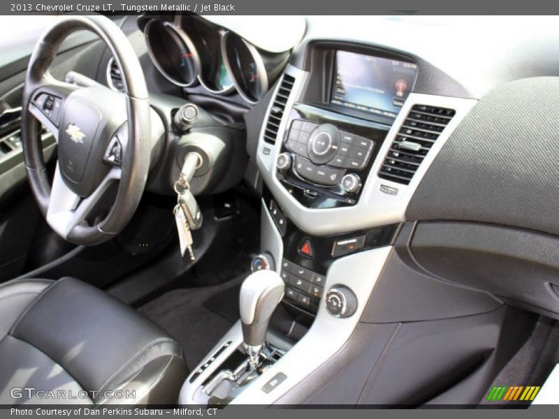 Tungsten Metallic / Jet Black 2013 Chevrolet Cruze LT