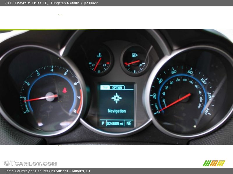 Tungsten Metallic / Jet Black 2013 Chevrolet Cruze LT