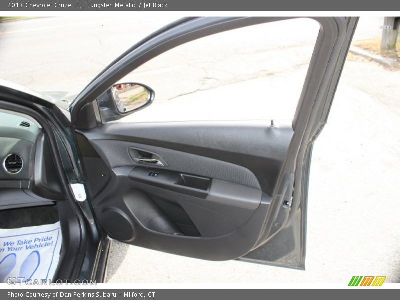 Tungsten Metallic / Jet Black 2013 Chevrolet Cruze LT