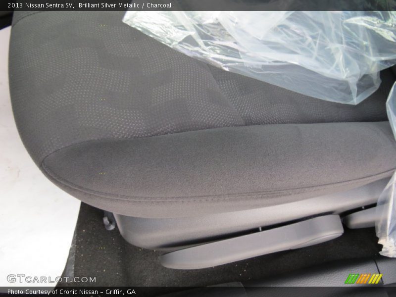Brilliant Silver Metallic / Charcoal 2013 Nissan Sentra SV