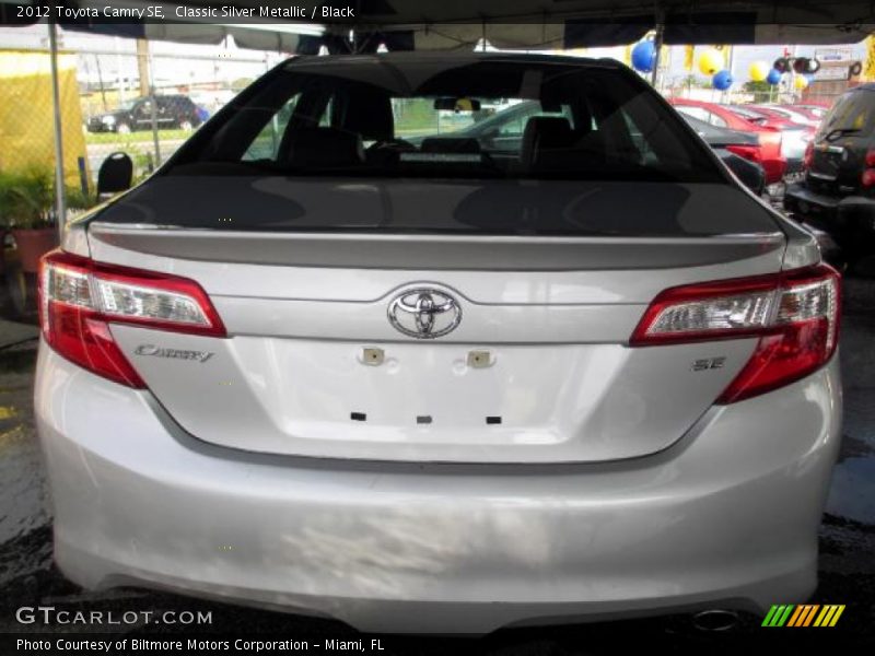 Classic Silver Metallic / Black 2012 Toyota Camry SE