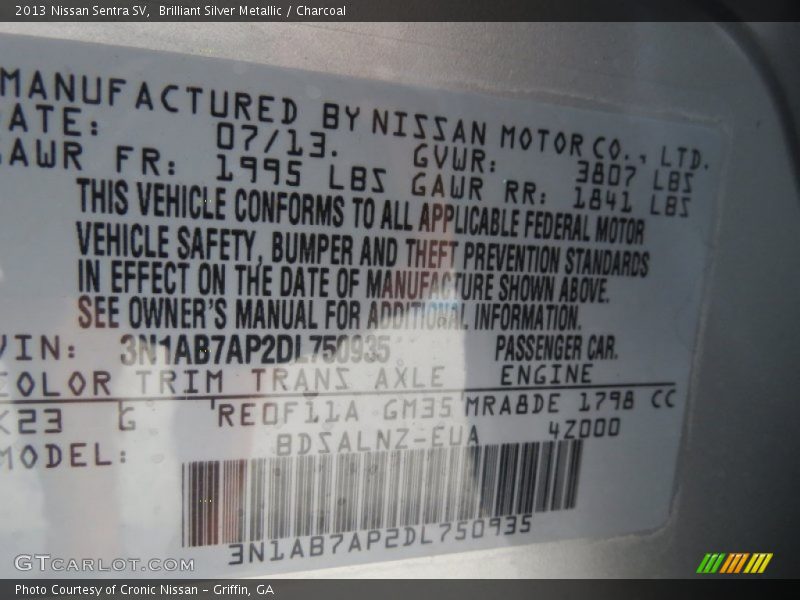 Brilliant Silver Metallic / Charcoal 2013 Nissan Sentra SV