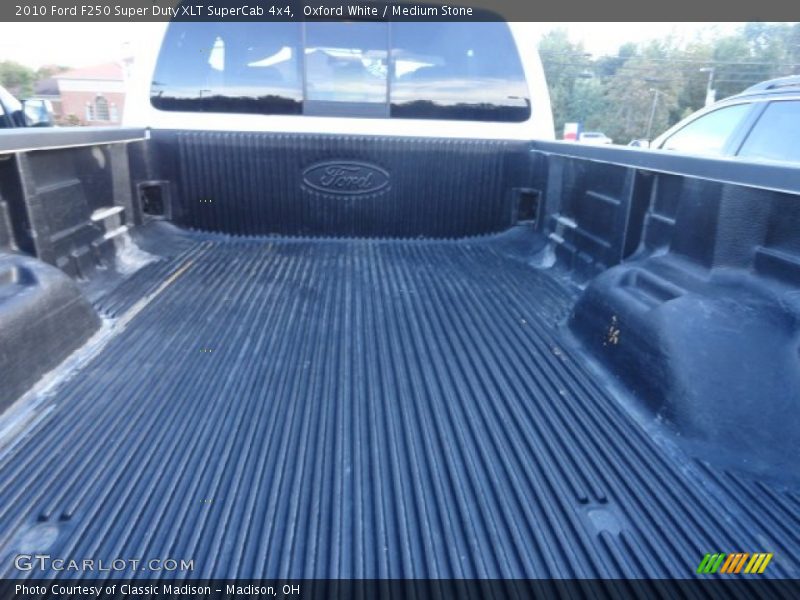 Oxford White / Medium Stone 2010 Ford F250 Super Duty XLT SuperCab 4x4