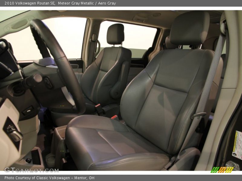 Meteor Gray Metallic / Aero Gray 2010 Volkswagen Routan SE