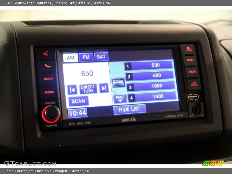 Audio System of 2010 Routan SE