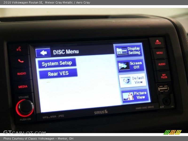 Meteor Gray Metallic / Aero Gray 2010 Volkswagen Routan SE