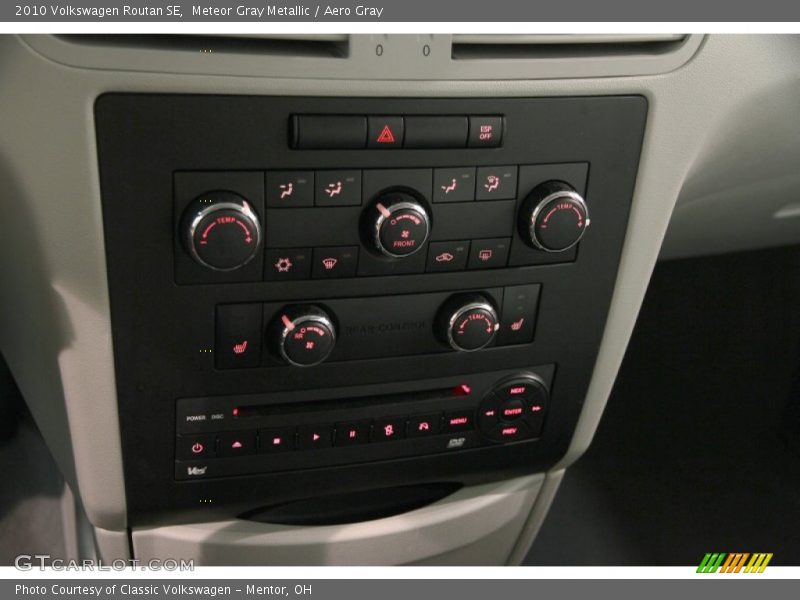 Controls of 2010 Routan SE