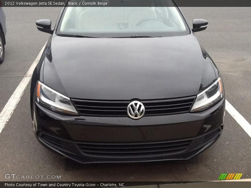 Black / Cornsilk Beige 2012 Volkswagen Jetta SE Sedan