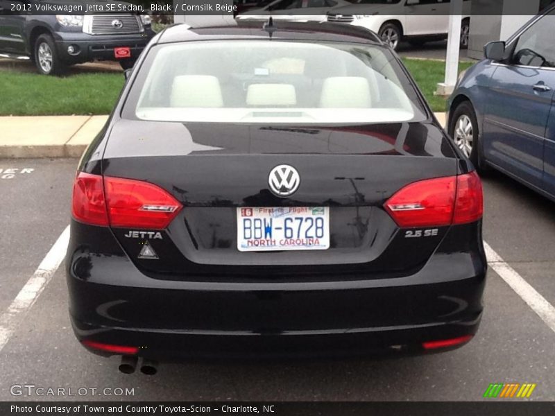 Black / Cornsilk Beige 2012 Volkswagen Jetta SE Sedan