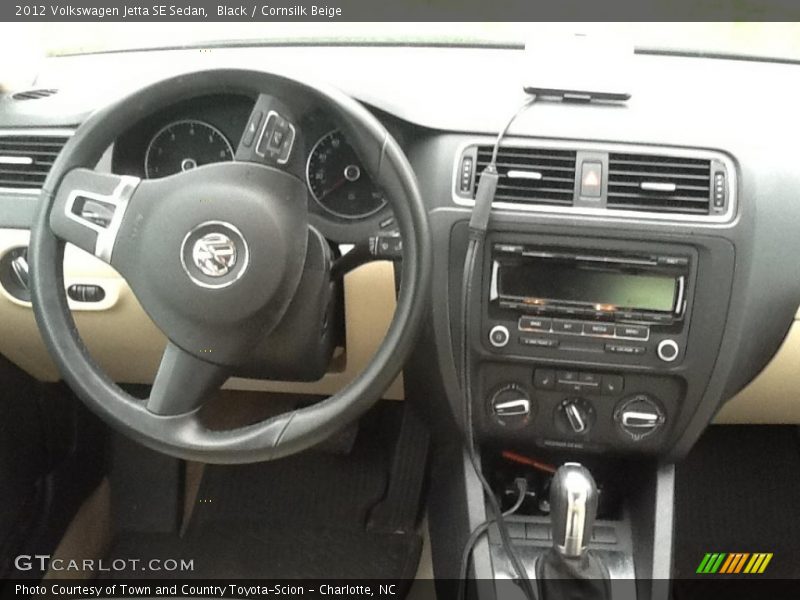 Black / Cornsilk Beige 2012 Volkswagen Jetta SE Sedan