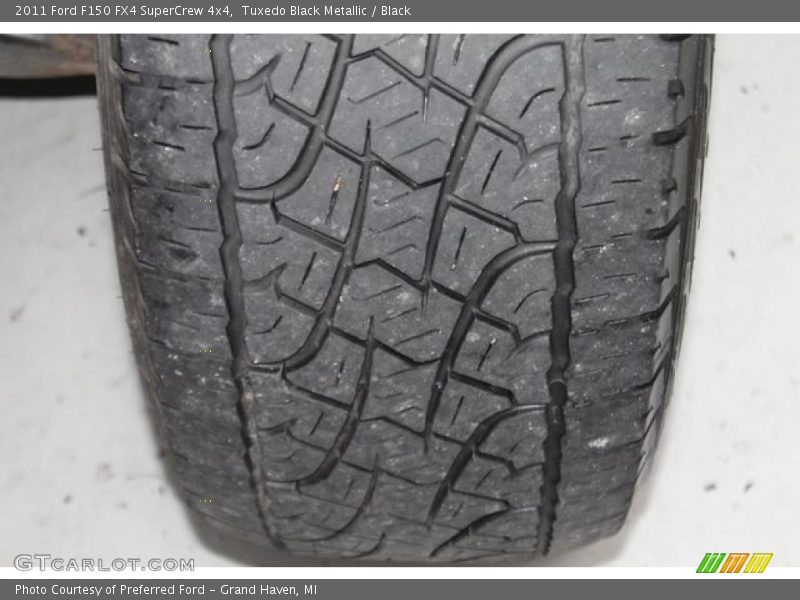 Tuxedo Black Metallic / Black 2011 Ford F150 FX4 SuperCrew 4x4