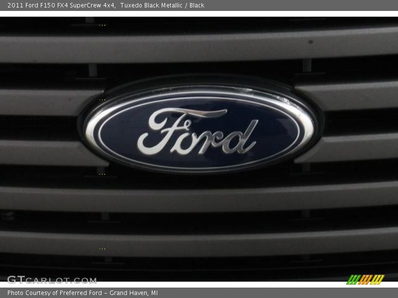 Tuxedo Black Metallic / Black 2011 Ford F150 FX4 SuperCrew 4x4
