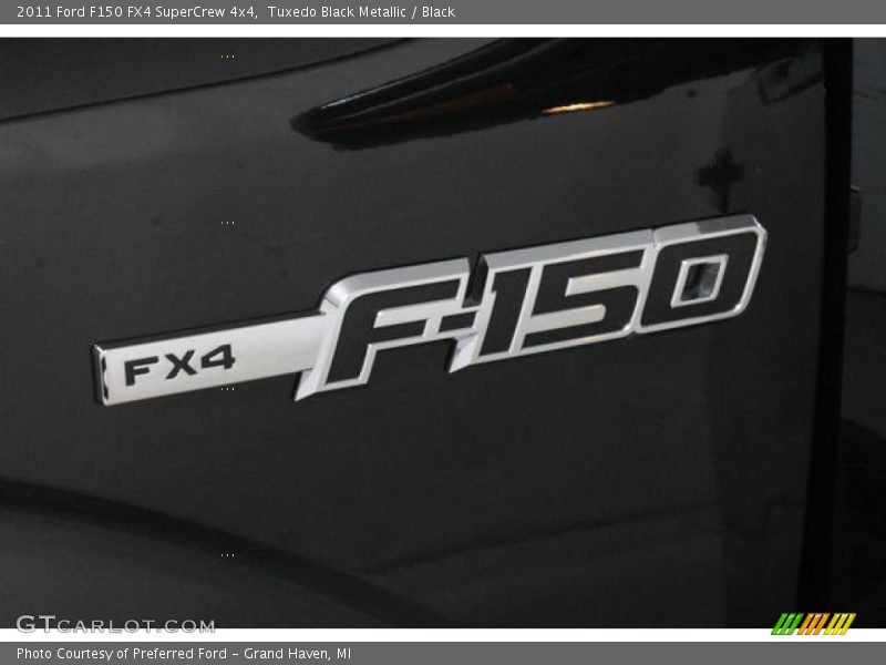 Tuxedo Black Metallic / Black 2011 Ford F150 FX4 SuperCrew 4x4