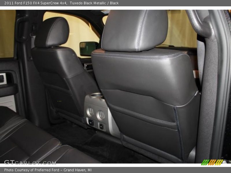 Tuxedo Black Metallic / Black 2011 Ford F150 FX4 SuperCrew 4x4