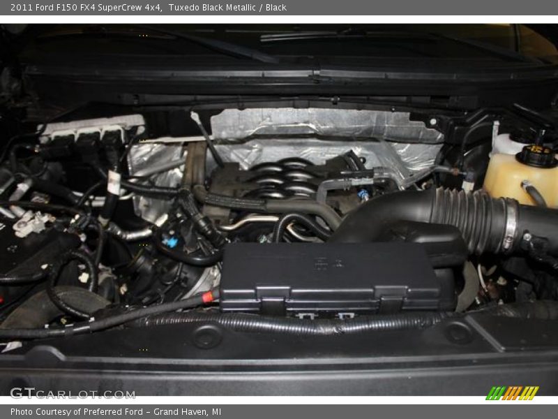 Tuxedo Black Metallic / Black 2011 Ford F150 FX4 SuperCrew 4x4