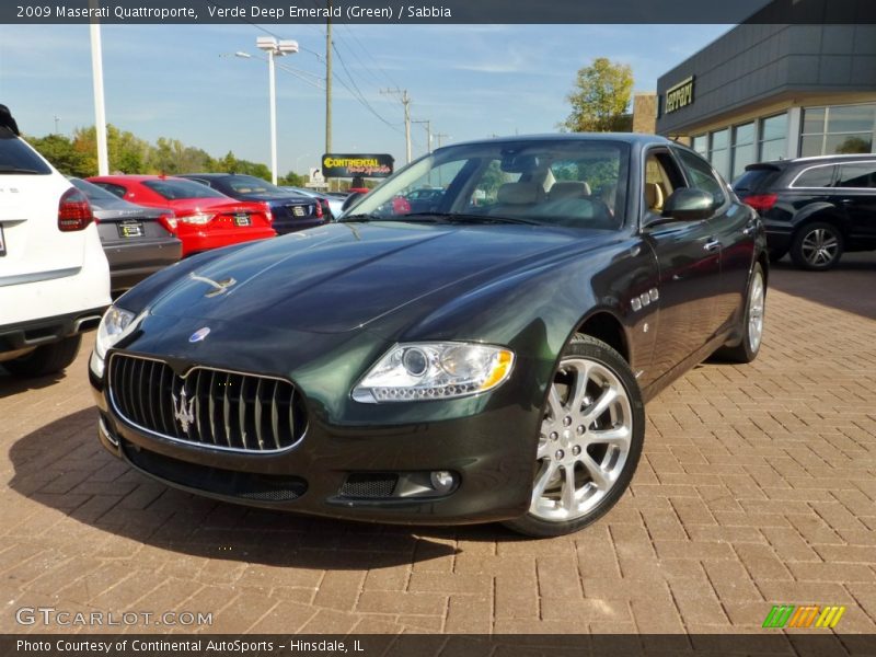 Front 3/4 View of 2009 Quattroporte 